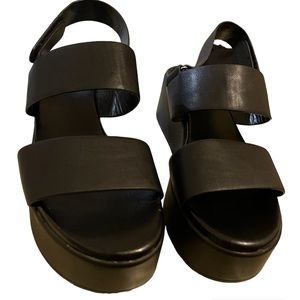 Steve Madden adjustable straps